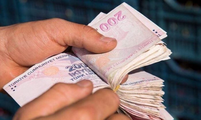 CHP’li belediye asgari ücreti 3 bin 100 TL’ye çıkardı!