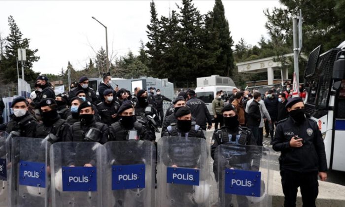 Boğaziçi Üniversitesindeki gösterilerde 159 gözaltı