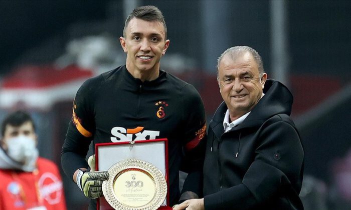 Galatasaray kalecisi Muslera 300. Süper Lig maçına çıktı
