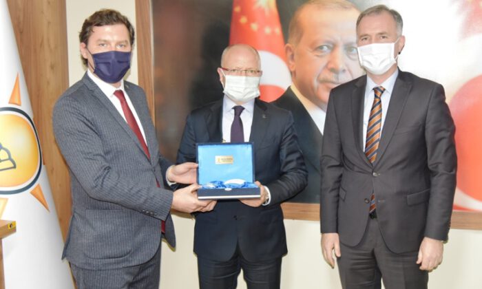 AK Parti Bursa İl Başkan Gürkan’dan yoğun mesai