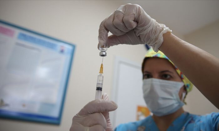 Dünya geneli 1,28 milyardan fazla doz aşı yapıldı