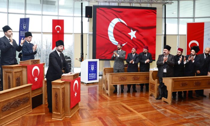 Bursa Büyükşehir Belediye Meclisi’nde canlandırıldı: İstiklal Marşı böyle kabul edildi
