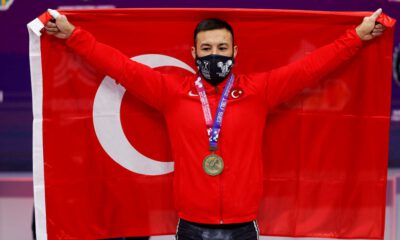 Milli halterci Daniyar İsmayilov, Avrupa şampiyonu oldu