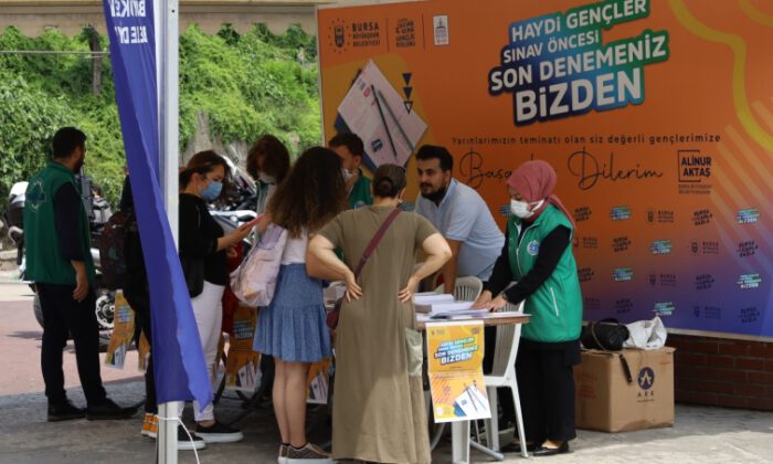 Bursa Büyükşehir’den üniversite adaylarına tam destek