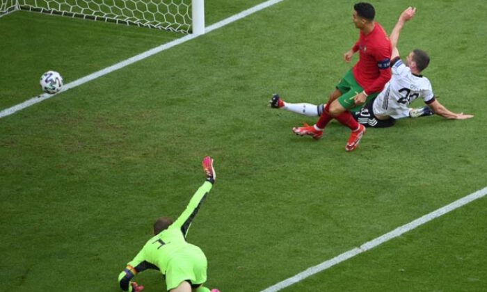 Almanya, Portekiz’i 4 golle geçti