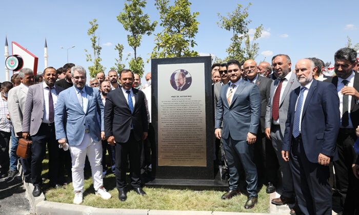 Etimesgut’ta Prof. Dr. Haydar Baş Parkı açıldı