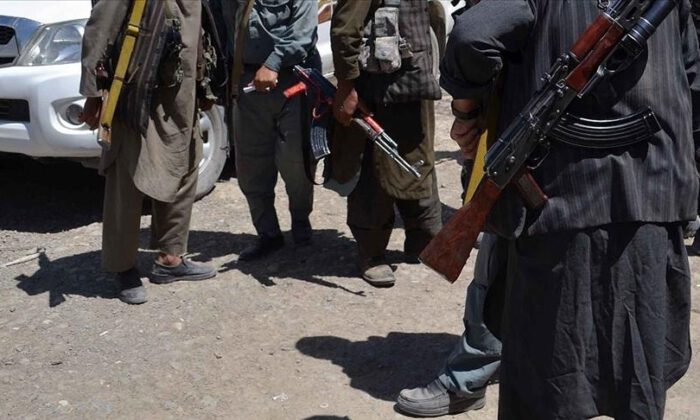 Taliban militanları Kabil’in kenar mahallelerine girdi