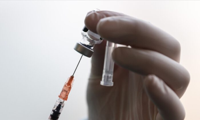Öğretmenlerin yüzde 83’ü en az bir doz aşı oldu