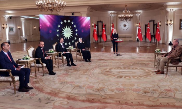 Erdoğan: Taliban yöneticilerini kabul edebiliriz