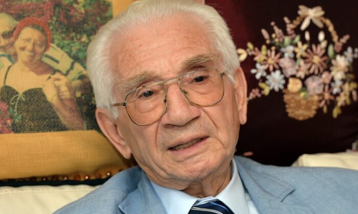 Devlet sanatçısı Prof. Dr. Alaeddin Yavaşca vefat etti