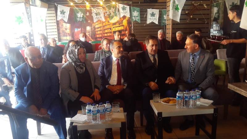 Gelecek Partisi Mustafakemalpaşa’da Müzeyyen Tuna, güven tazeledi