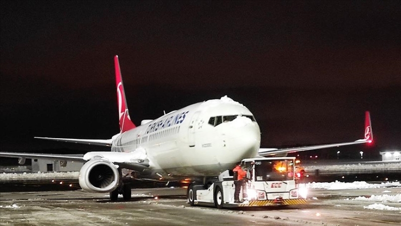İstanbul Havalimanı’nda uçuşlar başladı