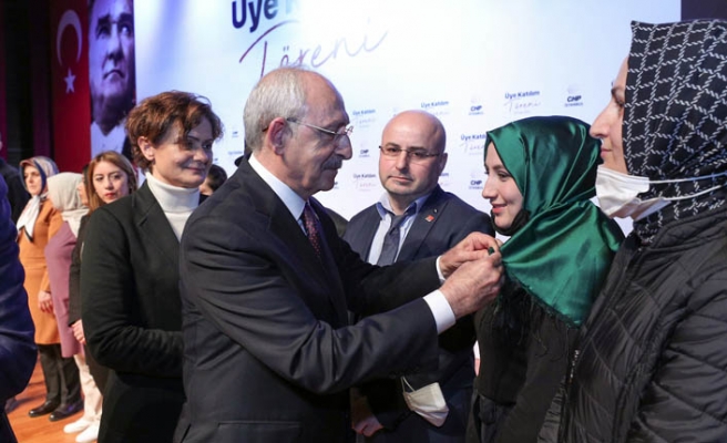 CHP lideri Kılıçdaroğlu yine saat verdi