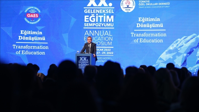 Bakan Özer: Yüz yüze eğitime devam edeceğiz