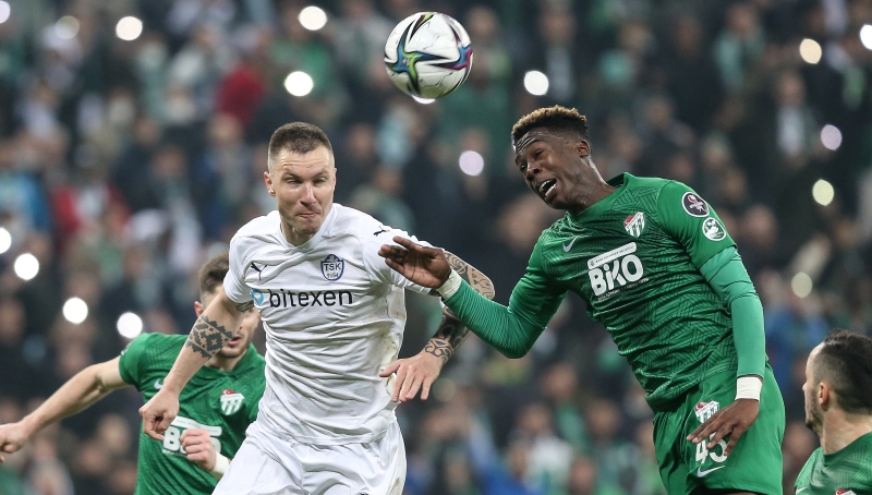 9 kişi kalan Tuzlaspor, Bursaspor’u tek golle geçti: 0-1
