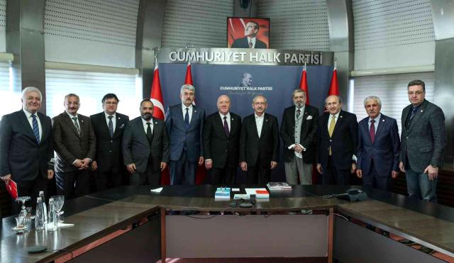 CHP Lideri Kılıçdaroğlu, TGK Heyeti ile görüştü