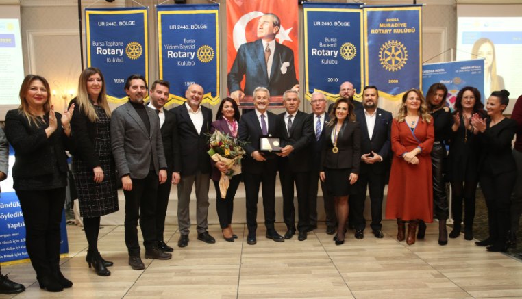 Bademli Rotary’den Başkan Erdem’e teşekkür plaketi