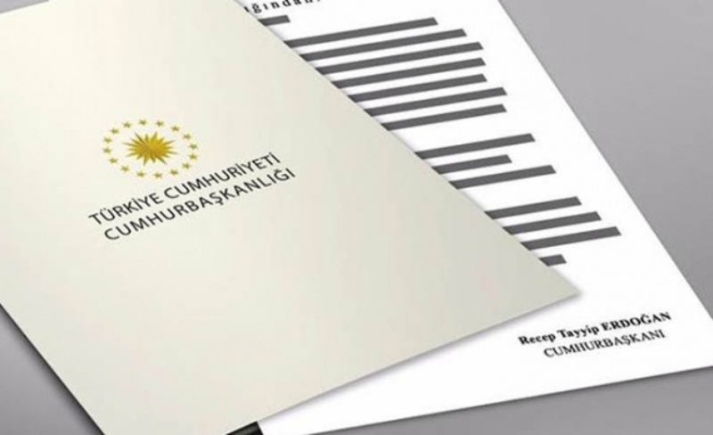 Cumhurbaşkanı Erdoğan, çok sayıda ismi görevden aldı