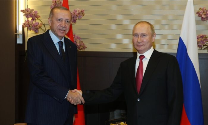 Cumhurbaşkanı Erdoğan, Putin ile görüştü