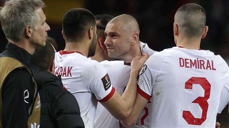 Burak Yılmaz, milli takım kariyerine nokta koydu