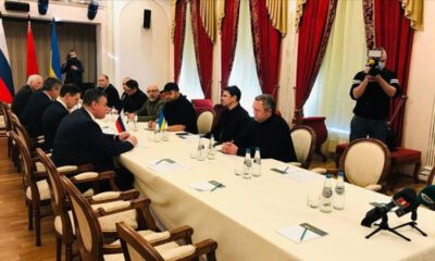 Ukrayna ile Rusya heyetleri, tahliyelerin yapılacağı bölgelerde geçici ateşkes için anlaştı