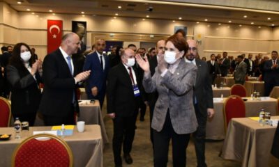 Meral Akşener, il başkanları ile bir araya geldi