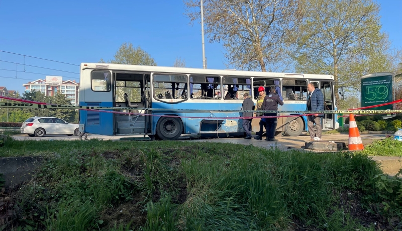 Bursa’da infaz koruma memurlarını taşıyan servisin geçişi sırasında patlama: 1 şehit, 4 yaralı…