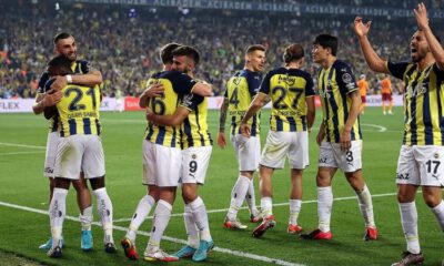 Derbide Fenerbahçe, Galatasaray’ı 2 golle geçti