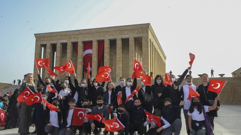 23 Nisan coşkuyla kutlanıyor