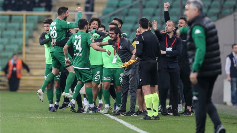 Bursaspor’da hedef; ligde kalma umutları için galibiyet…