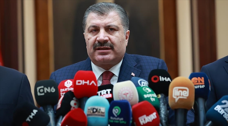 Bakan Koca: Kovid-19 servisleri peyderpey kapanmakta