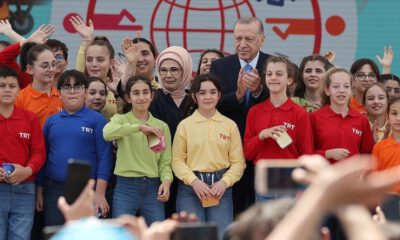 Erdoğan’dan çocuklara: Mutlu olacağınız alanda çalışın!