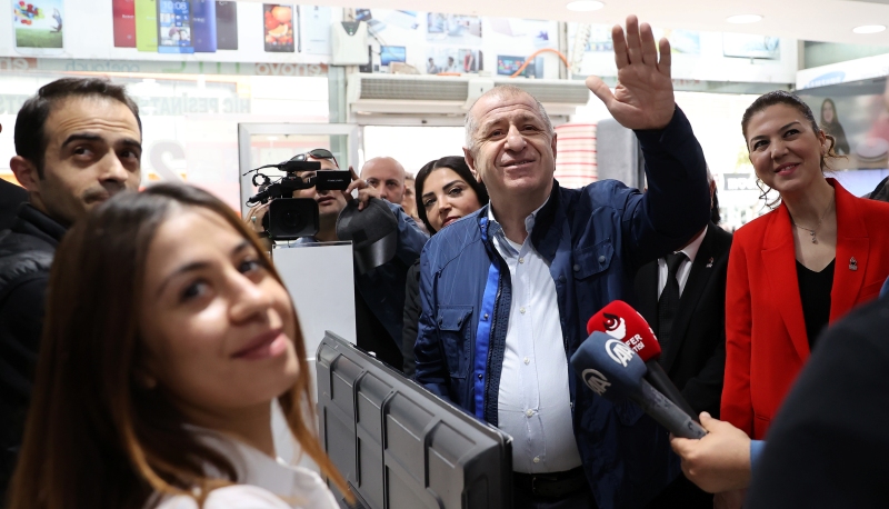 Özdağ: Türk halkının önüne 2. Ekmeleddin vakası gelirse…
