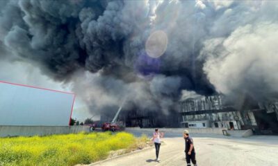 Bursa’da fabrika yangınında dumanlar gökyüzünü kapladı