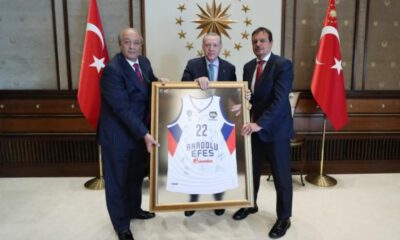 Erdoğan, şampiyon Anadolu Efes’i kabul etti