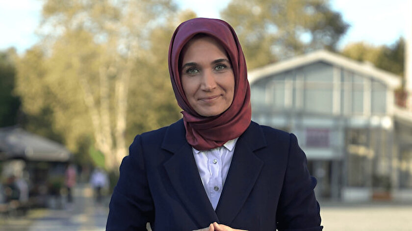 Türkiye’de ilk başörtülü vali: Kübra Güran Yiğitbaşı