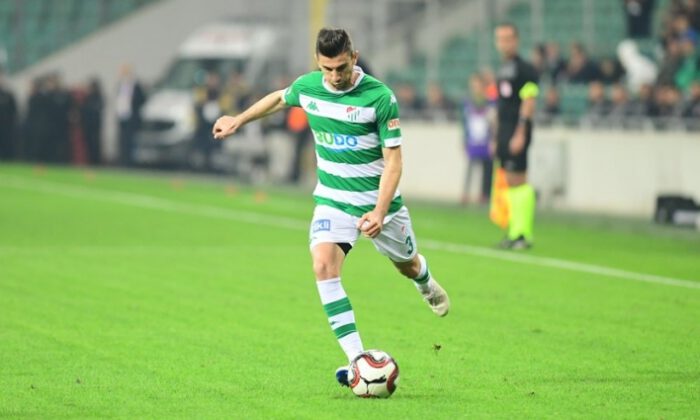 Onur Atasayar, Bursaspor’a veda etti