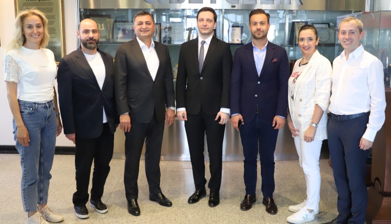 TÜGİAD Bursa’dan OİB Başkanı Çelik’e ‘hayırlı olsun’ ziyareti