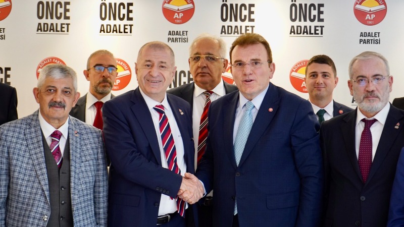 Ümit Özdağ, Adalet Partisi’ne ziyarette bulundu