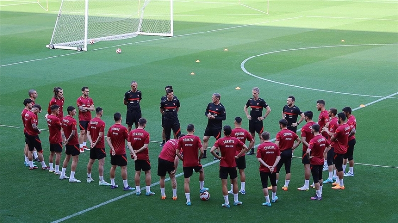 A Milli Futbol Takımı, Litvanya maçını bekliyor