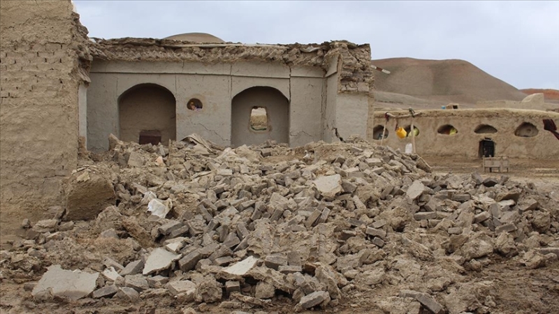 Afganistan’da 6.1 şiddetinde deprem: Çok sayıda ölü var