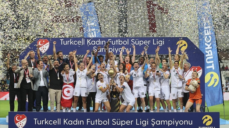 Turkcell Kadın Futbol Süper Ligi’nde ALG Spor, şampiyon…