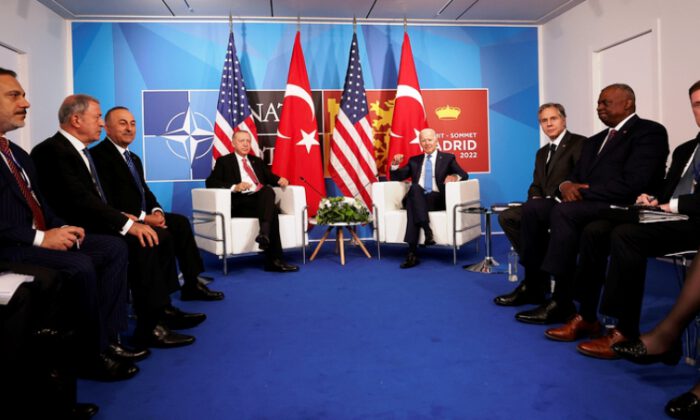 Cumhurbaşkanı Erdoğan, ABD Başkanı Biden ile görüştü