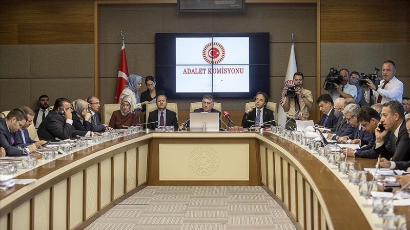 İnternet haberciliğine ilişkin 14 madde komisyonda kabul edildi