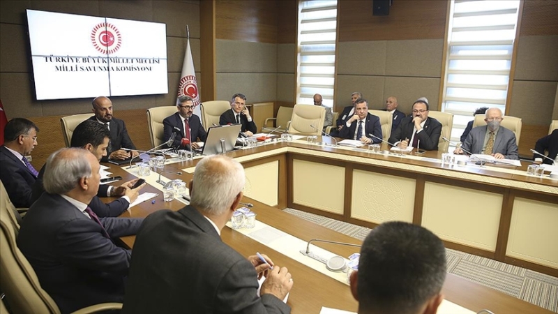 Bedelli askerlik düzenlemesi komisyondan geçti