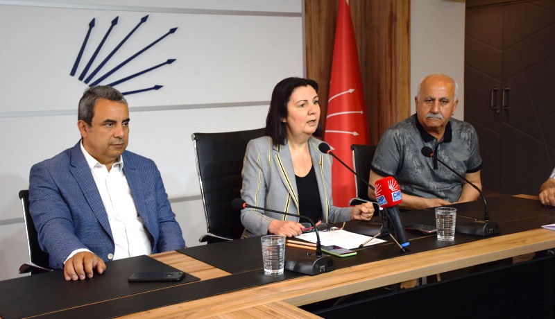 CHP’li Karabıyık, YÖK krizini gündeme taşıdı