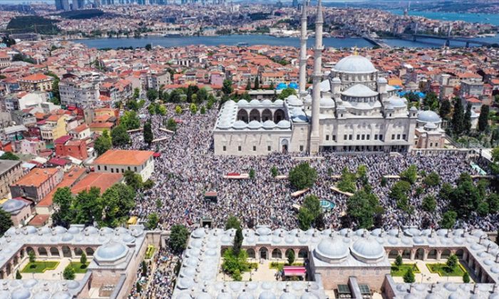 Mahmut Ustaosmanoğlu son yolculuğuna uğurlandı