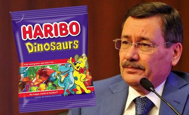 Melih Gökçek, ‘jelibon rezervi’ paylaşımını gerçek sandı