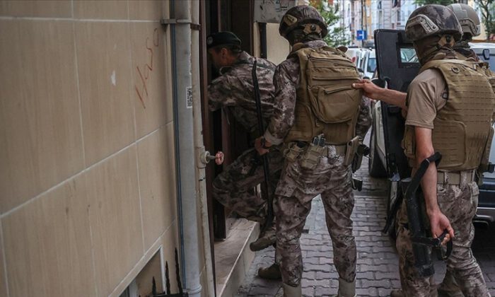 İstanbul’da uyuşturucu operasyonu: 18 adrese baskın