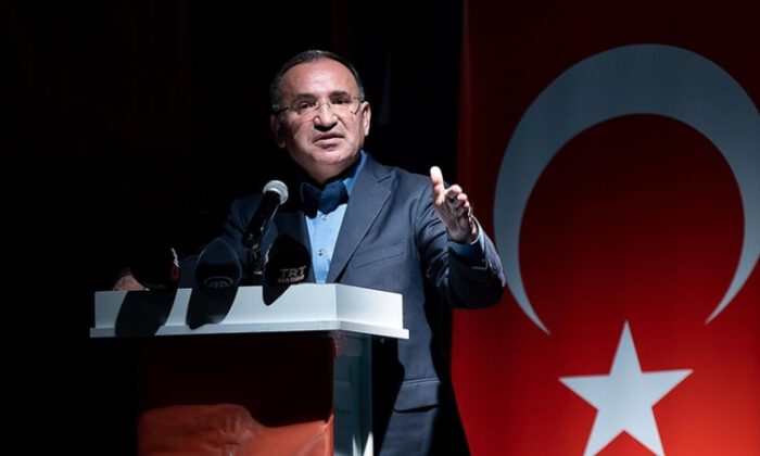 Bakan Bozdağ: Muhalefet, AK Parti’yi seçimlerde mağlup edemeyecek
